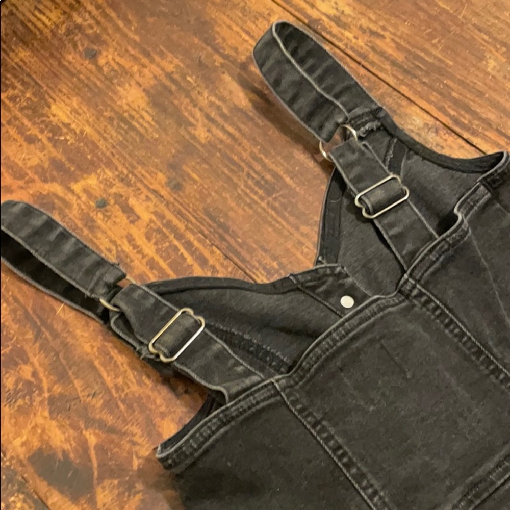 URBAN OUTFITTERS FADED BLACK DENIM MINI DRESS - Picture 10 of 14